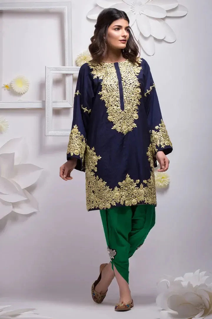 Aisha Imran Velvet Suit-Replica Suits-Replica Zone