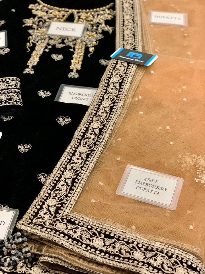 Emaan Adeel Velvet Suit-Replica Suits-Replica Zone