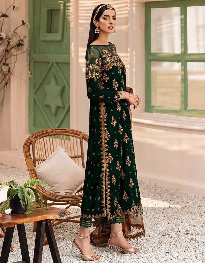 Emaan Adeel Velvet Suit-Replica Suits-Replica Zone