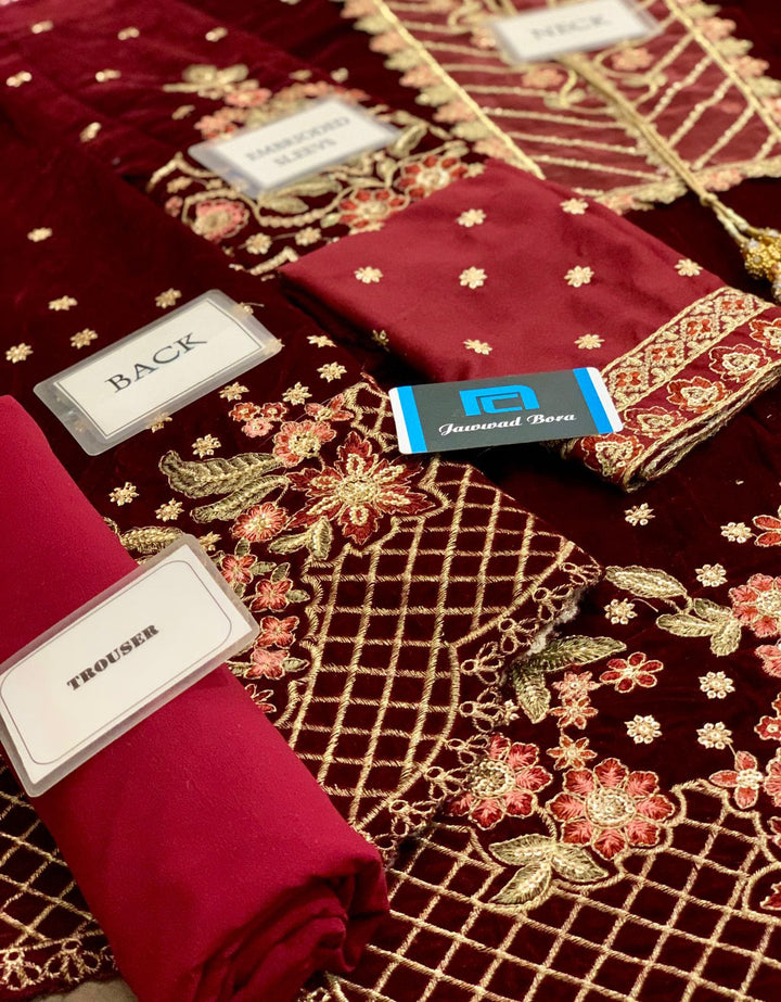 Emaan Adeel Velvet Suit-Replica Suits-Replica Zone
