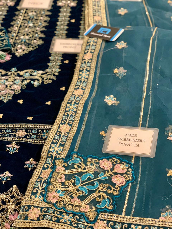 Emaan Adeel Velvet Suit-Replica Suits-Replica Zone