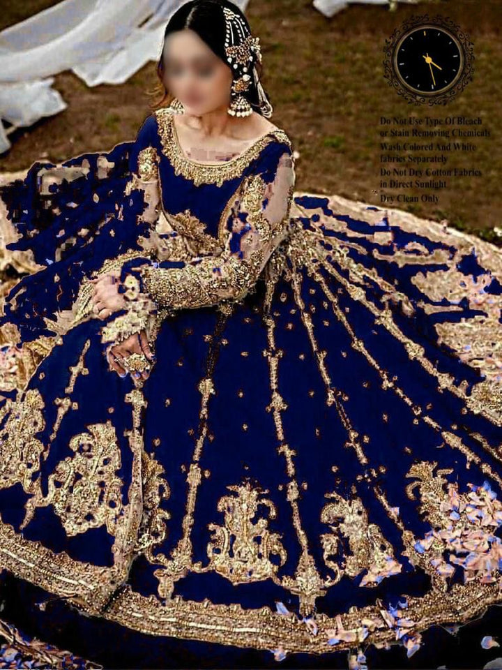 hira mani blue dress Hira Mani wears a light blue detailed dress by Parniyaan by Ayesha in today's episode of Yeh Na Thi Hamari Qismat @parniyaanbyayesha @hiramaniofficial #pakistanidramas #aizaawan #yehnathihamariqismat #hiramani #parniyaanbyayesha #berukhi