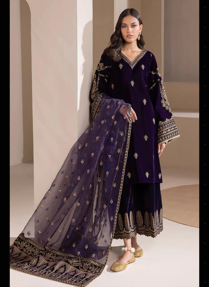 Jazmin Velvet Suit-Replica Suits-Replica Zone