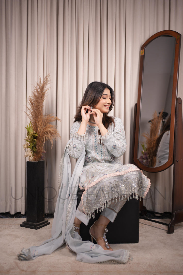 Ramsha Chiffon Suit-Replica Suits-Replica Zone
