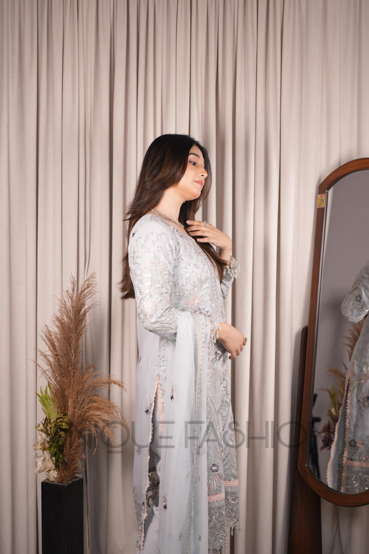 Ramsha Chiffon Suit-Replica Suits-Replica Zone