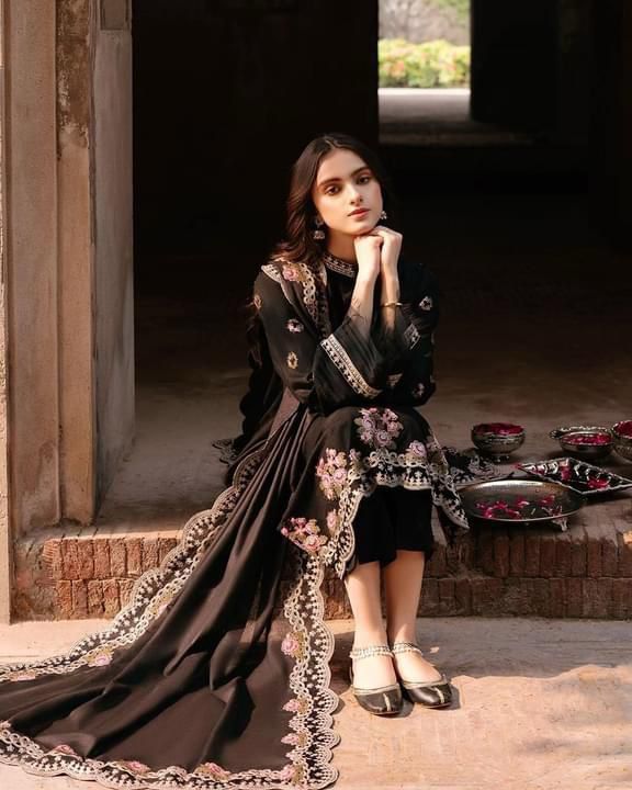 Zarqash Lawn Suit-Lawn Suits-Replica Zone